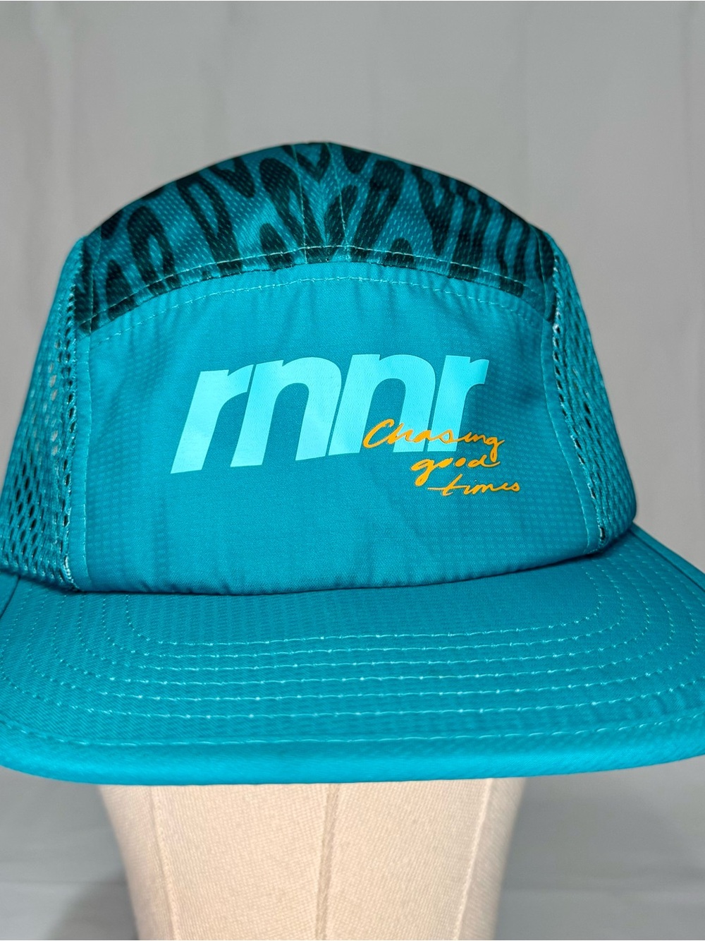 RNNR Distance - Tempo Green Adjustable Running Hat Cap - Chasing Good Times NWOT